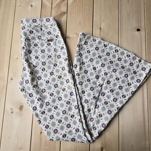 Rock & Roll Denim Beige Aztec Bargain Button Bell Jeans RRWD7PRZU6 Size 29X34